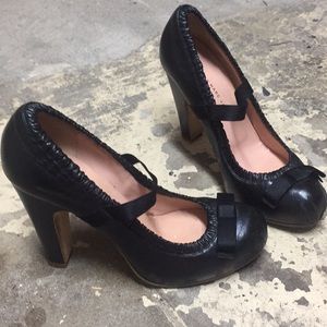 Marc by Marc Jacobs Black MaryJane Heels 38